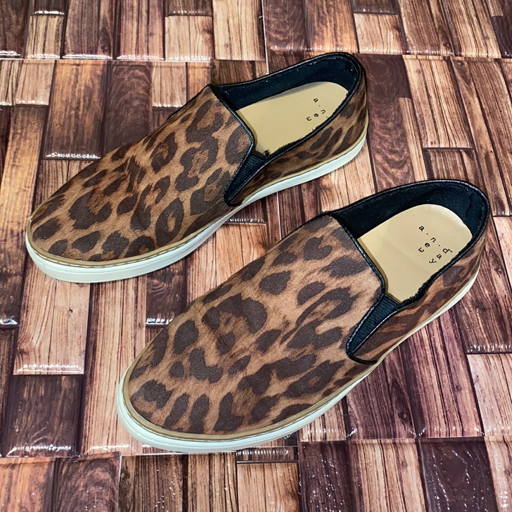 Leopard Flats
